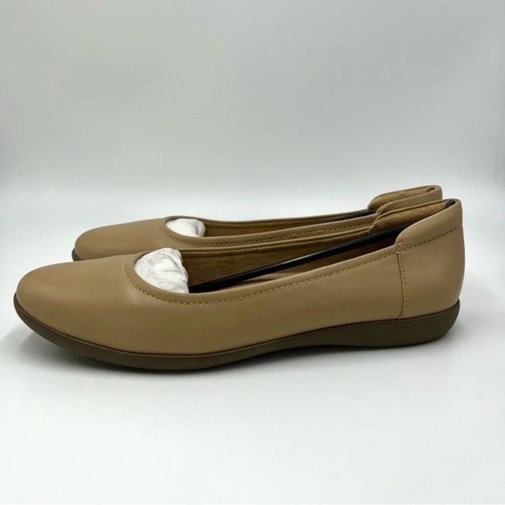 Naturalizer women flexy